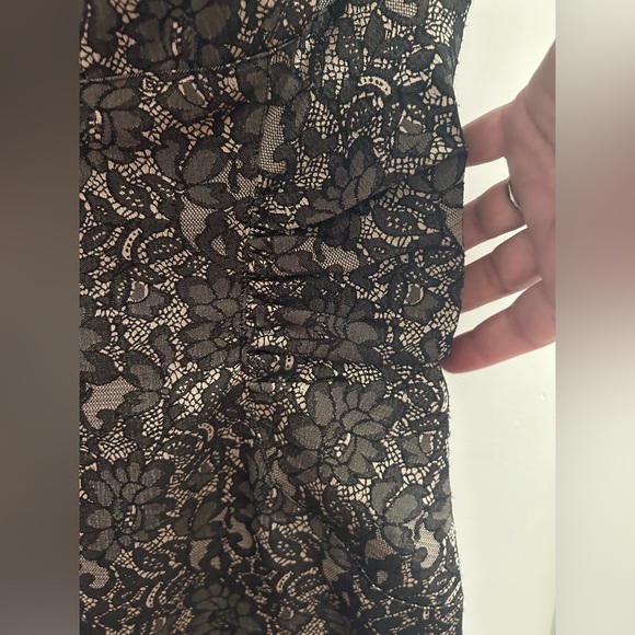 Adrianna Papell size 10 black and gold formal dress w/ flattering waist … - Picture 9 of 11